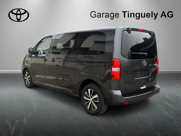 Toyota PROACE Verso L1 2.2 D Trend