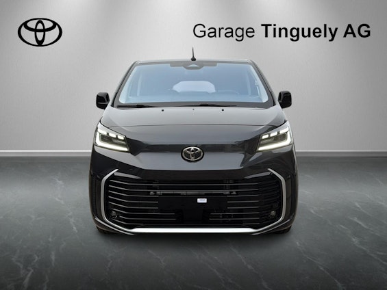 First vehicle image First vehicle image