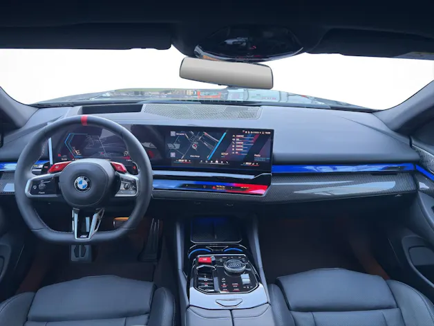BMW M5 xDrive Touring