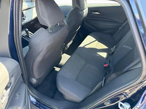 https://vehicle.imgix.net/4128738/f6eb35a2-b04d-4833-bc41-edfbc440d5fc.jpg