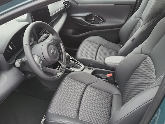 Vehicle image 12 Vehicle image 12