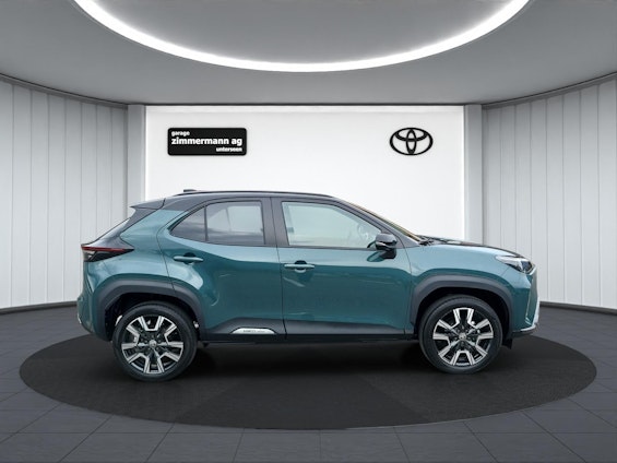 Vehicle image 4 Vehicle image 4