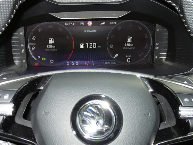 Škoda Karoq 1.5 TSI SportLine DSG