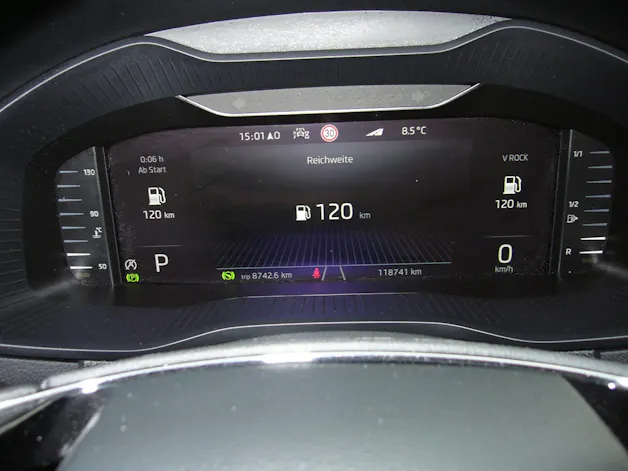 Škoda Karoq 1.5 TSI SportLine DSG