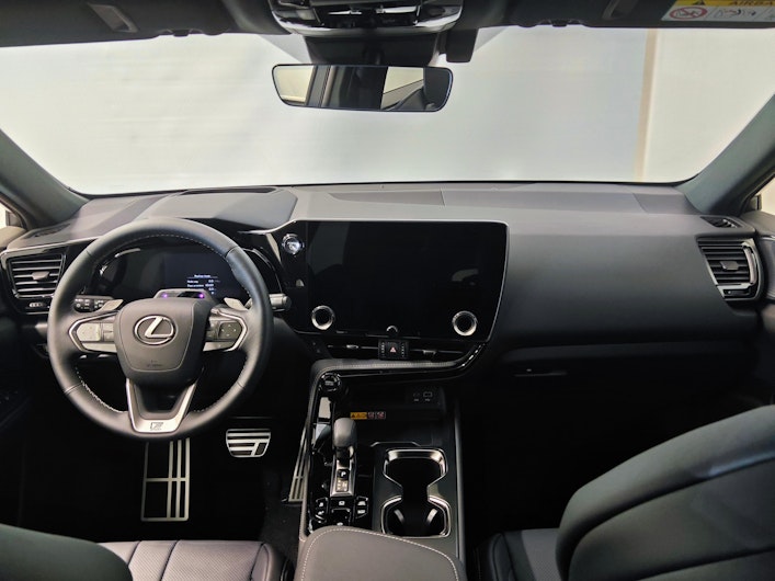 Vehicle image LEXUS NX