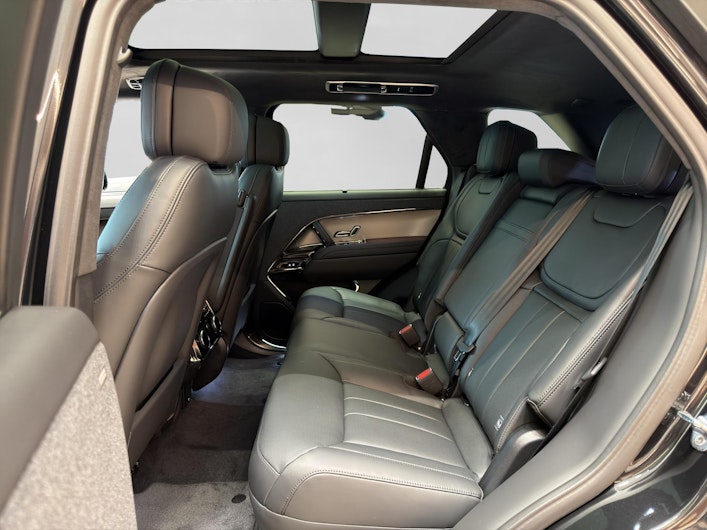 Vehicle image LAND ROVER RANGE ROVER SPORT