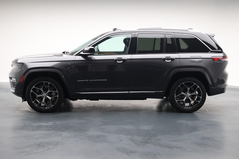 Vehicle image JEEP Grand Cherokee