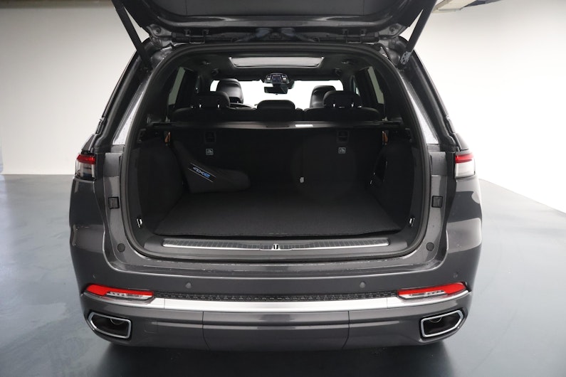 Vehicle image JEEP Grand Cherokee