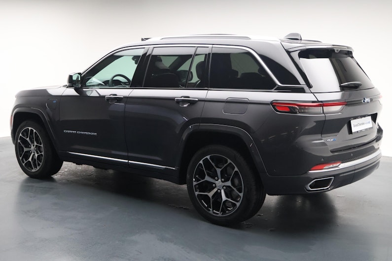 Vehicle image JEEP Grand Cherokee