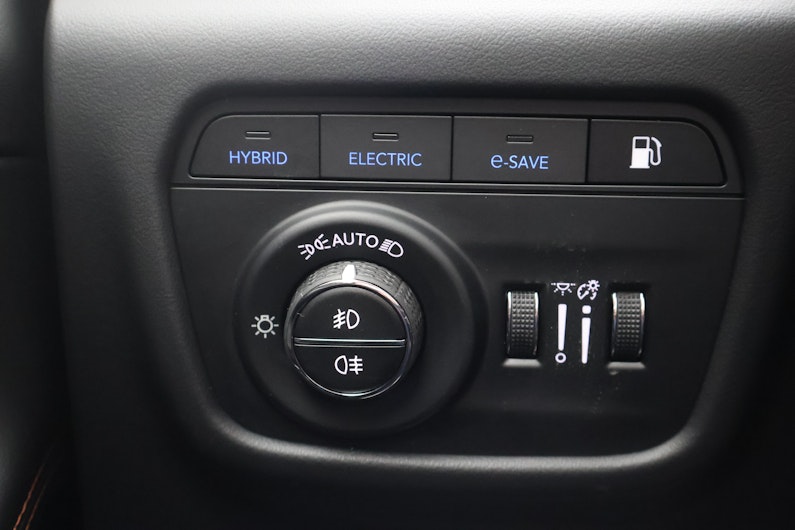 Vehicle image JEEP Grand Cherokee