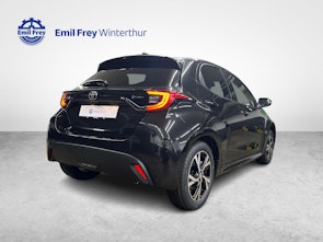 Vehicle image TOYOTA Yaris 1.5 VVT-i HSD Trend