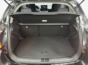 Vehicle image TOYOTA Yaris 1.5 VVT-i HSD Trend