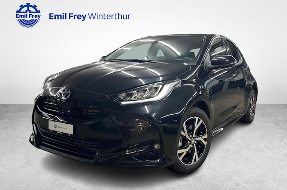 TOYOTA Yaris 1.5 VVT-i HSD Trend 0 TOYOTA Yaris 1.5 VVT-i HSD Trend 0