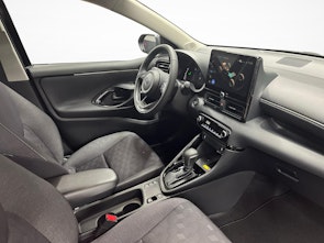 Vehicle image TOYOTA Yaris 1.5 VVT-i HSD Trend