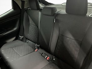 Vehicle image TOYOTA Yaris 1.5 VVT-i HSD Trend