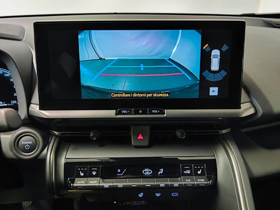 Vehicle image 9 Vehicle image 9