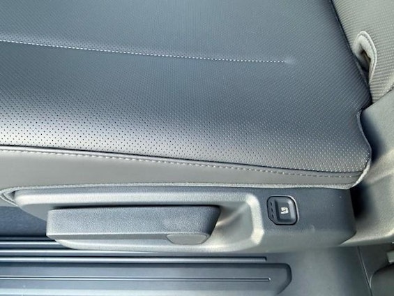 Vehicle image 11 Vehicle image 11