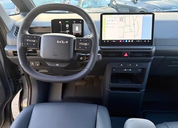 Vehicle image 5 Vehicle image 5