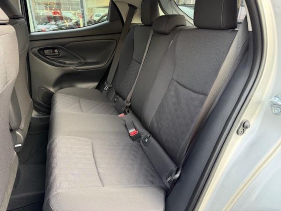 Vehicle image 9 Vehicle image 9