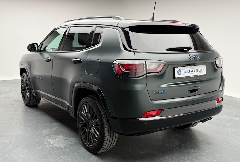 Vehicle image JEEP COMPASS