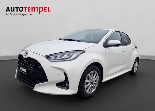 First vehicle image First vehicle image