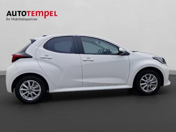 Vehicle image 4 Vehicle image 4