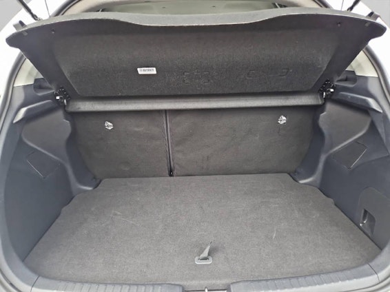 Vehicle image 14 Vehicle image 14