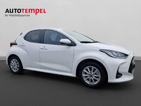 Vehicle image 3 Vehicle image 3