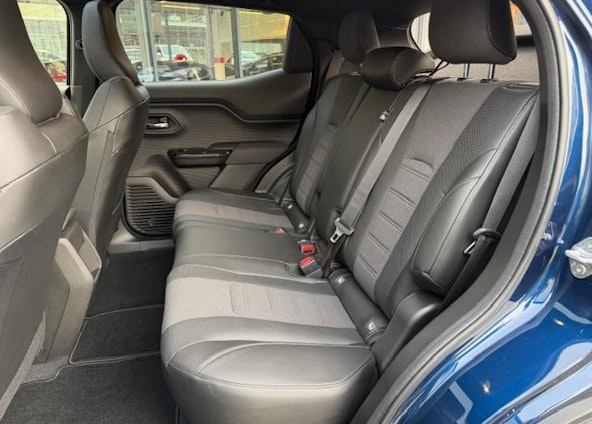 Vehicle image 10 Vehicle image 10