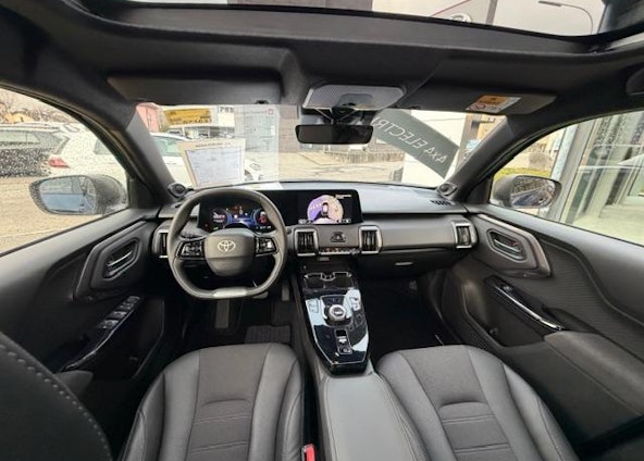 Vehicle image 23 Vehicle image 23