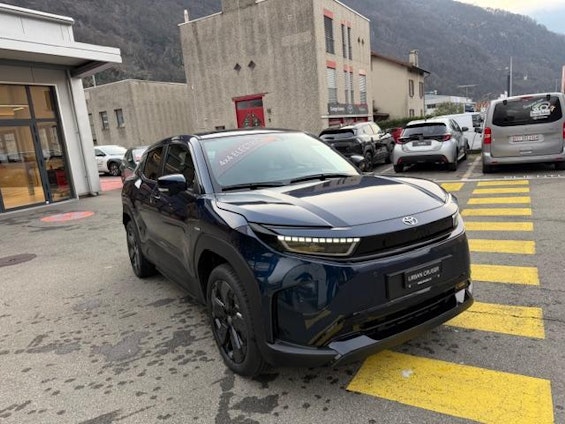 Vehicle image 4 Vehicle image 4