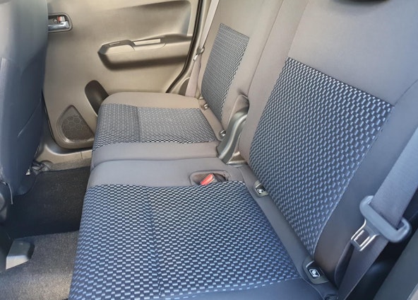 Vehicle image 9 Vehicle image 9