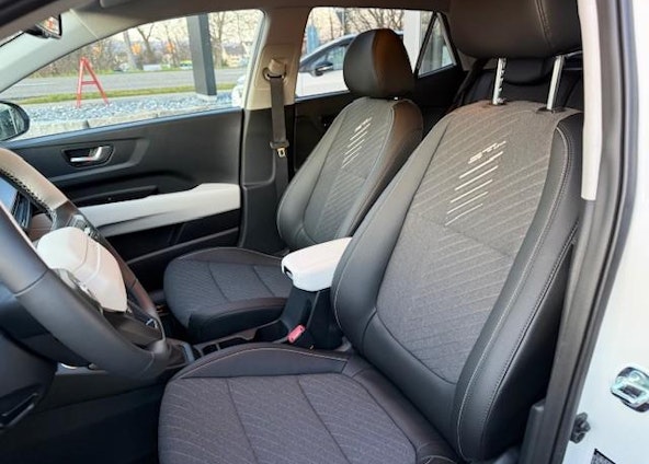 Vehicle image 7 Vehicle image 7