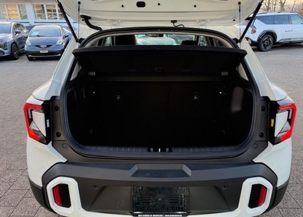 Vehicle image 9 Vehicle image 9