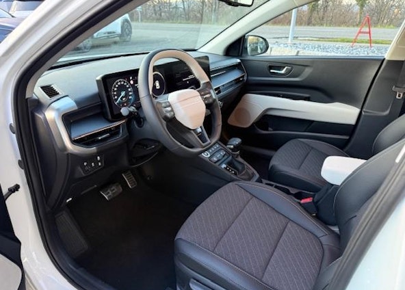 Vehicle image 5 Vehicle image 5