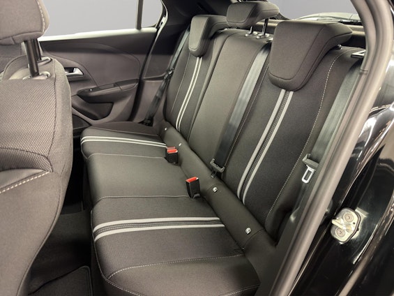 Vehicle image 6 Vehicle image 6