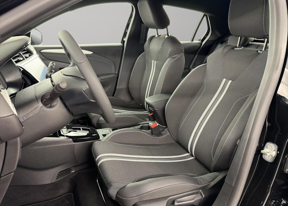 Vehicle image 5 Vehicle image 5