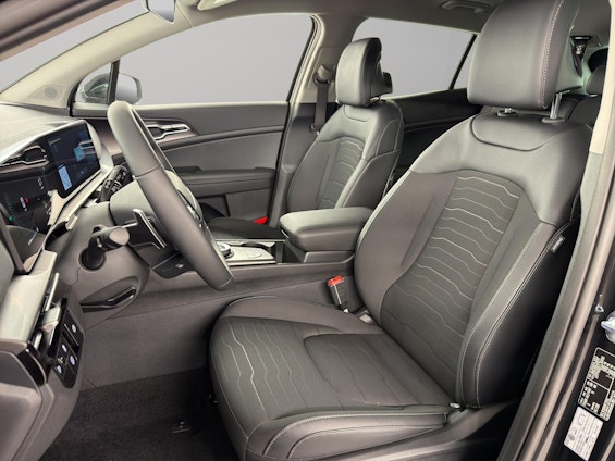 Vehicle image 5 Vehicle image 5