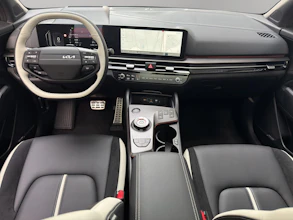 https://vehicle.imgix.net/4129312/540248cf-c46e-495f-80e1-6b03b286630f.jpg