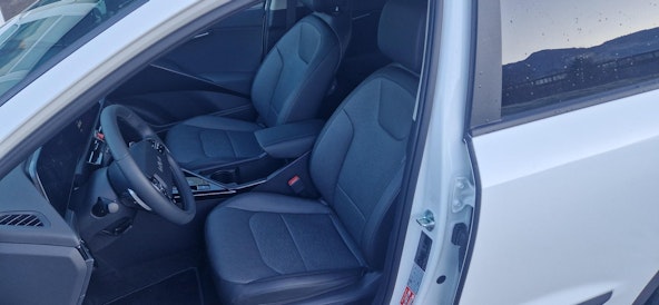 Vehicle image 13 Vehicle image 13