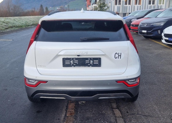 Vehicle image 3 Vehicle image 3