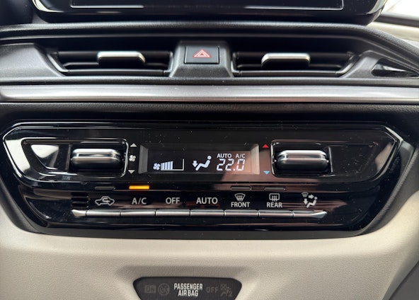 Vehicle image 10 Vehicle image 10