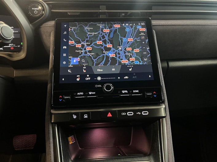 Vehicle image LEXUS LBX