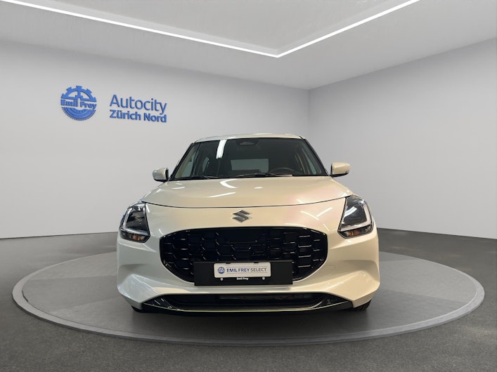 Vehicle image SUZUKI SWIFT