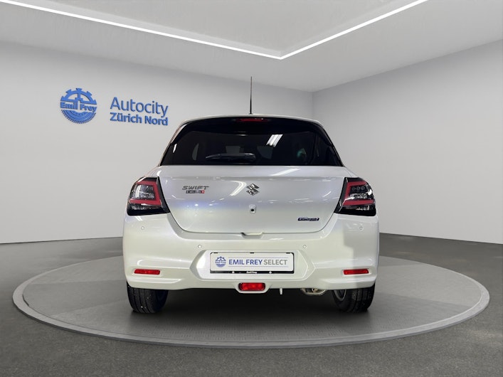 Vehicle image SUZUKI SWIFT