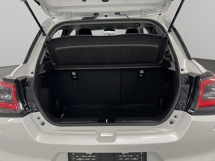 Vehicle image SUZUKI SWIFT