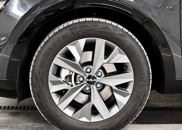 Vehicle image 13 Vehicle image 13