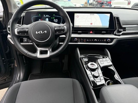 Vehicle image 6 Vehicle image 6