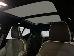 Vehicle image VOLVO XC40 P8 Twin Ultimate AWD