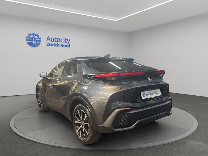 Vehicle image TOYOTA C-HR